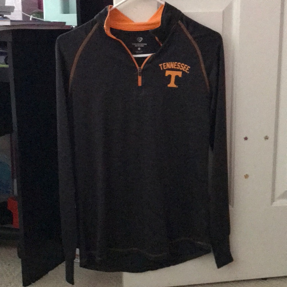 Athletic U of Tenn quarter zip